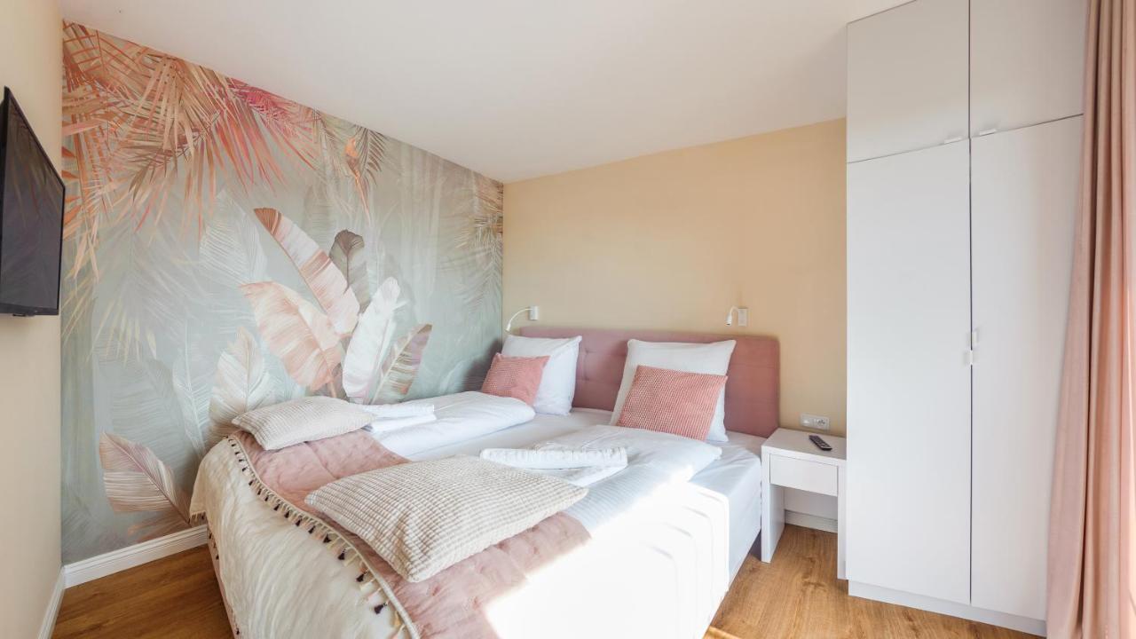 Apartamenty Sun & Snow Kolobrzeg Resorts Z Basenem Екстер'єр фото